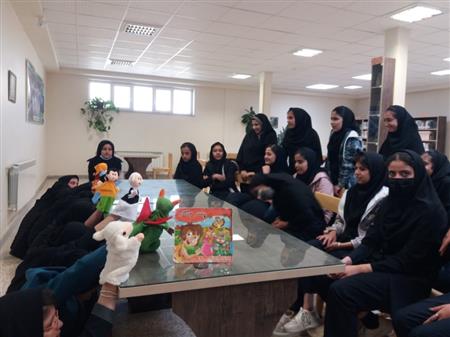 اجرای نمایش عروسکی