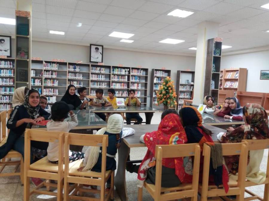 نمایش نامه خوانی